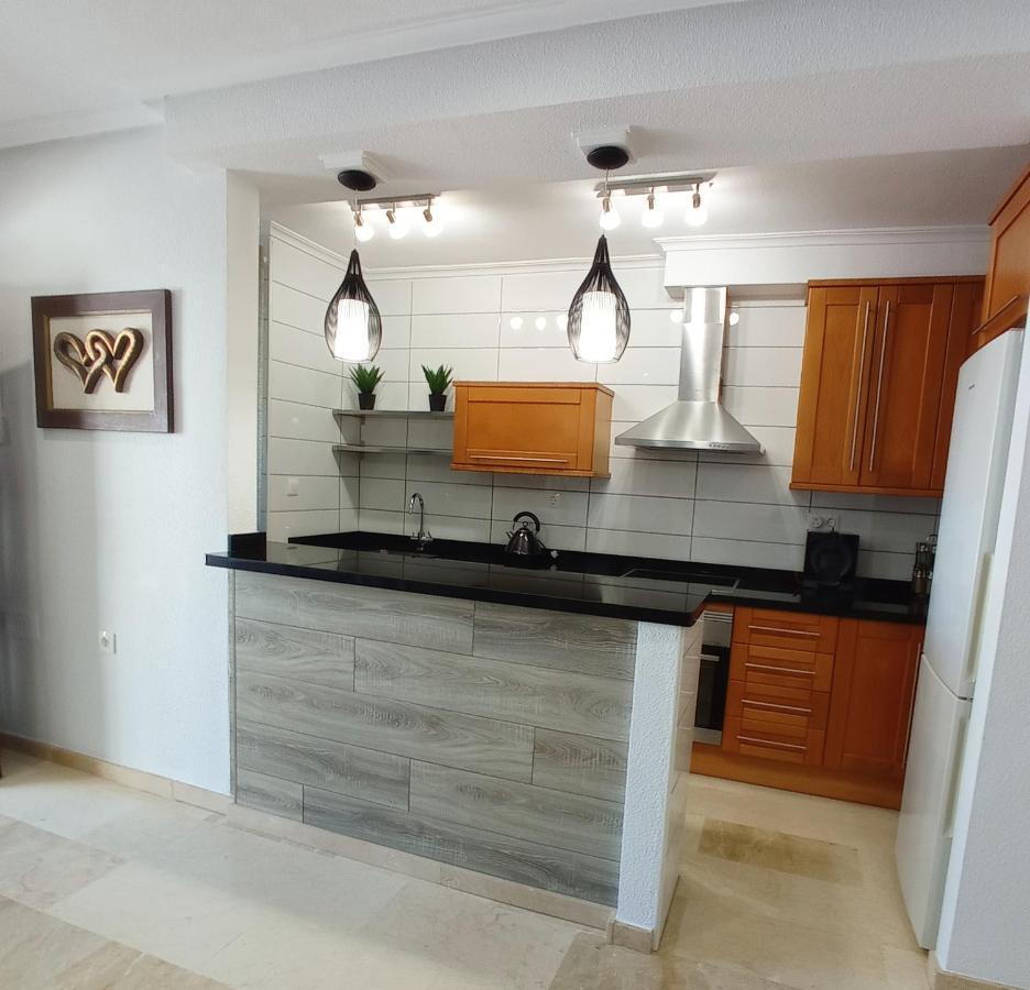 Apartment Townhouse 1 Minute Walk To Plaza